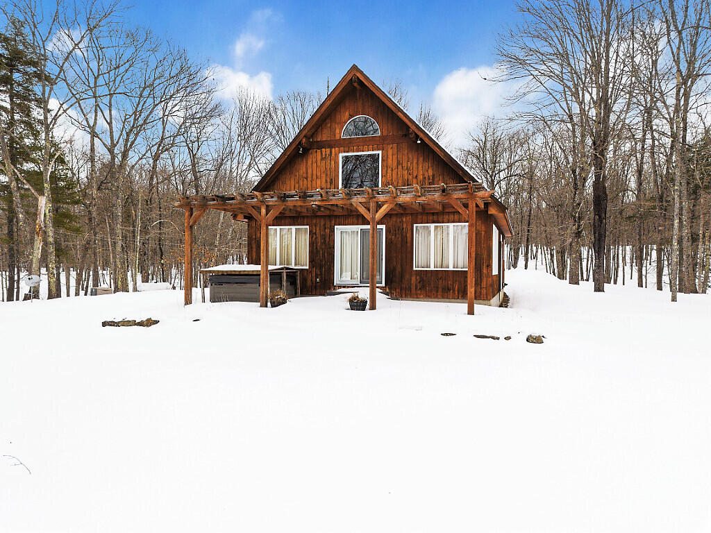 691 Middle Road Dresden ME 04342