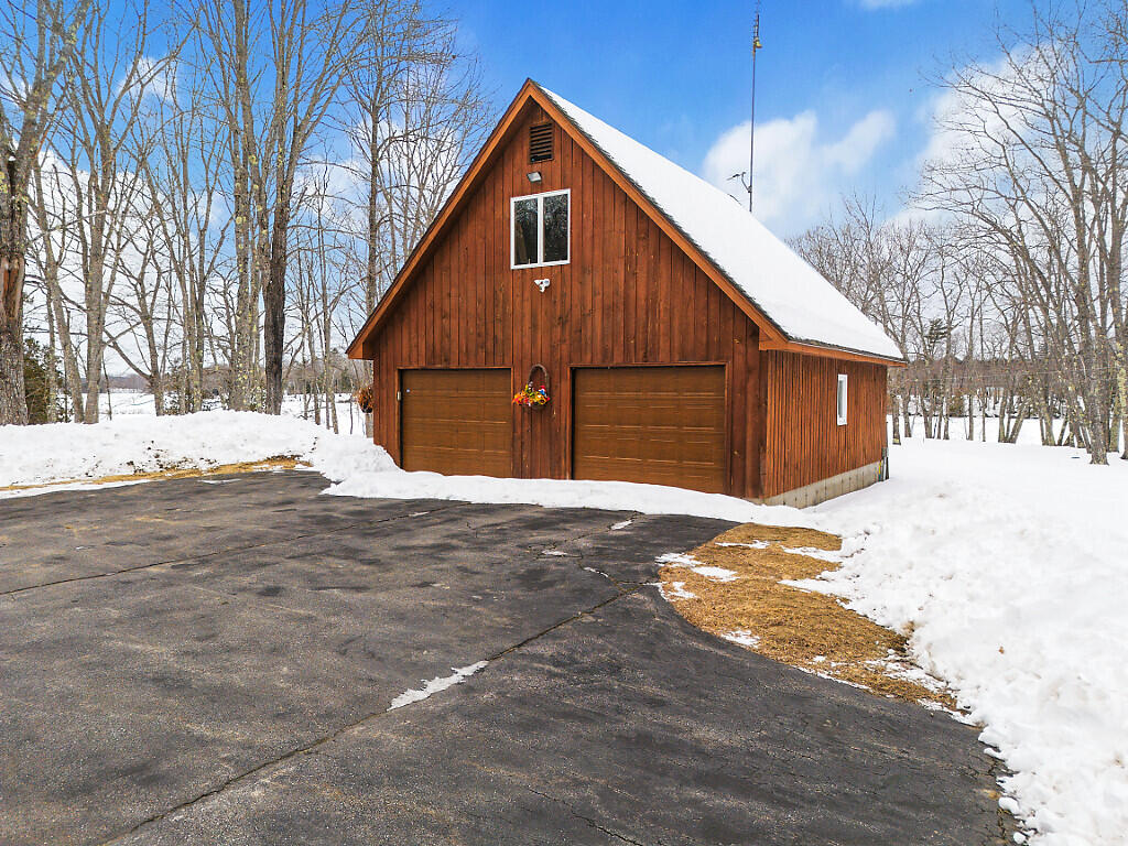 691 Middle Road Dresden ME 04342