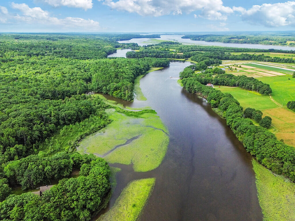 691 Middle Road Dresden ME 04342