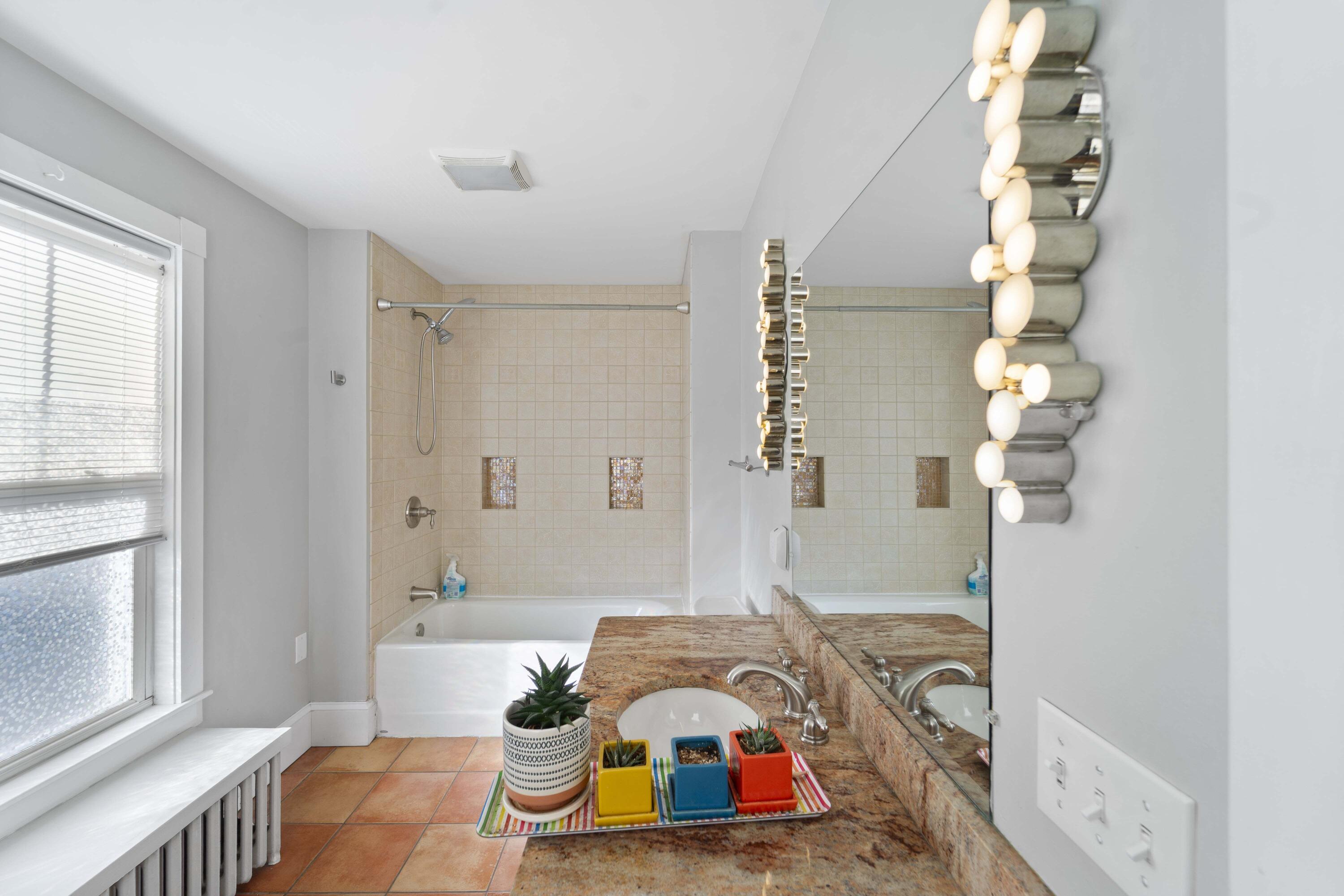 236 West Broadway Bangor ME 04401