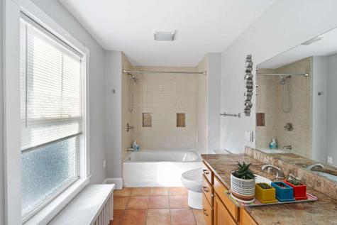 236 West Broadway Bangor ME 04401