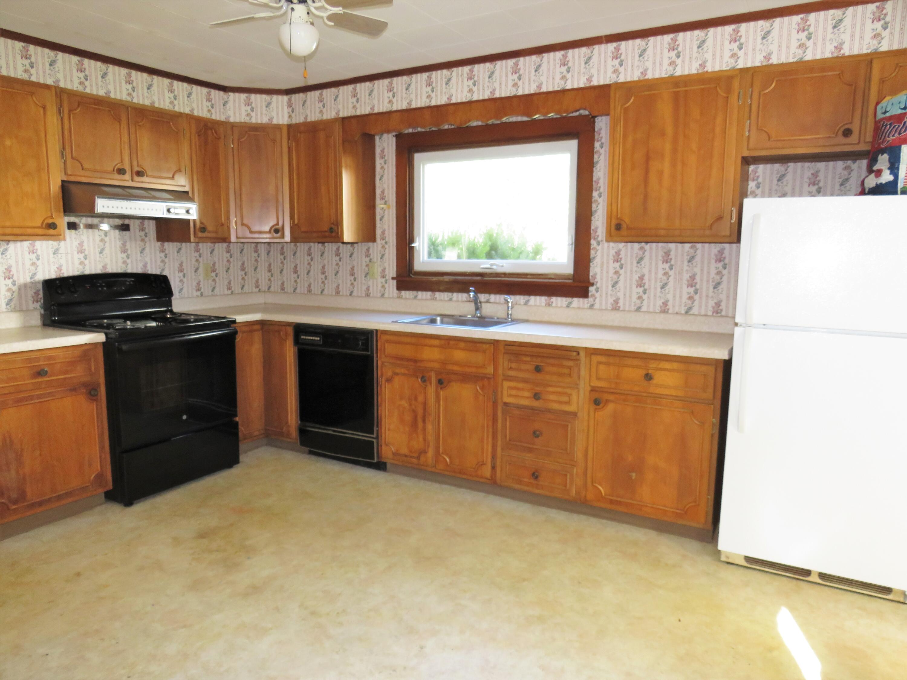 1028 Commercial Street Rockport ME 04856