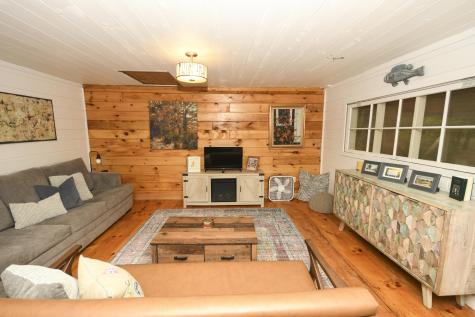 7 Cluff Lane Bridgton ME 04009