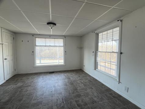 4 Butler Hill Road Minot ME 04258