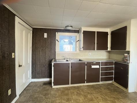 4 Butler Hill Road Minot ME 04258