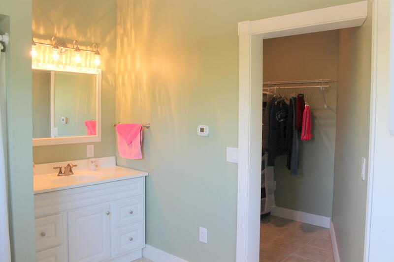 66 Highland Drive Minot ME 04258