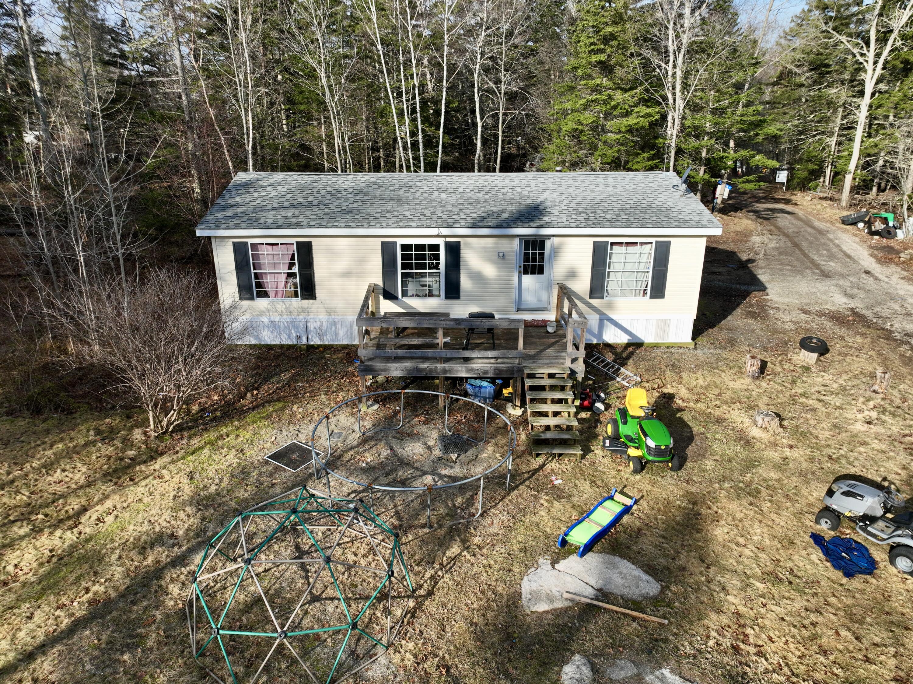 18 Davids Way Stonington ME 04681