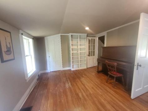 132 Lake Avenue Farmington ME 04938