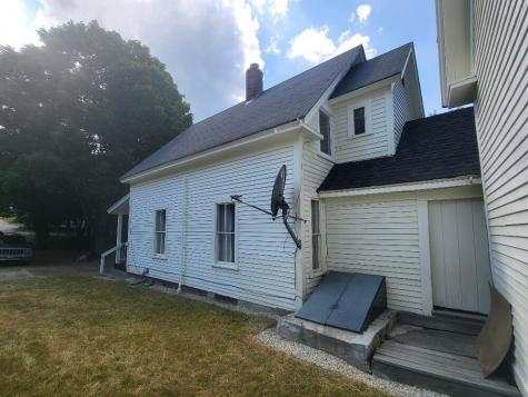 132 Lake Avenue Farmington ME 04938