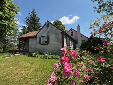 1361 Pleasant Street Blue Hill ME 04614