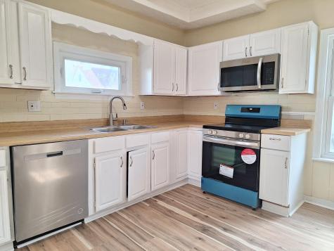 12 Central Avenue Sanford ME 04073