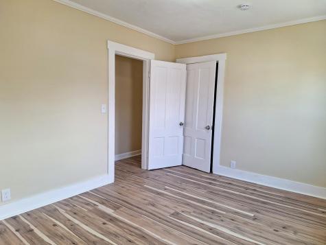 12 Central Avenue Sanford ME 04073