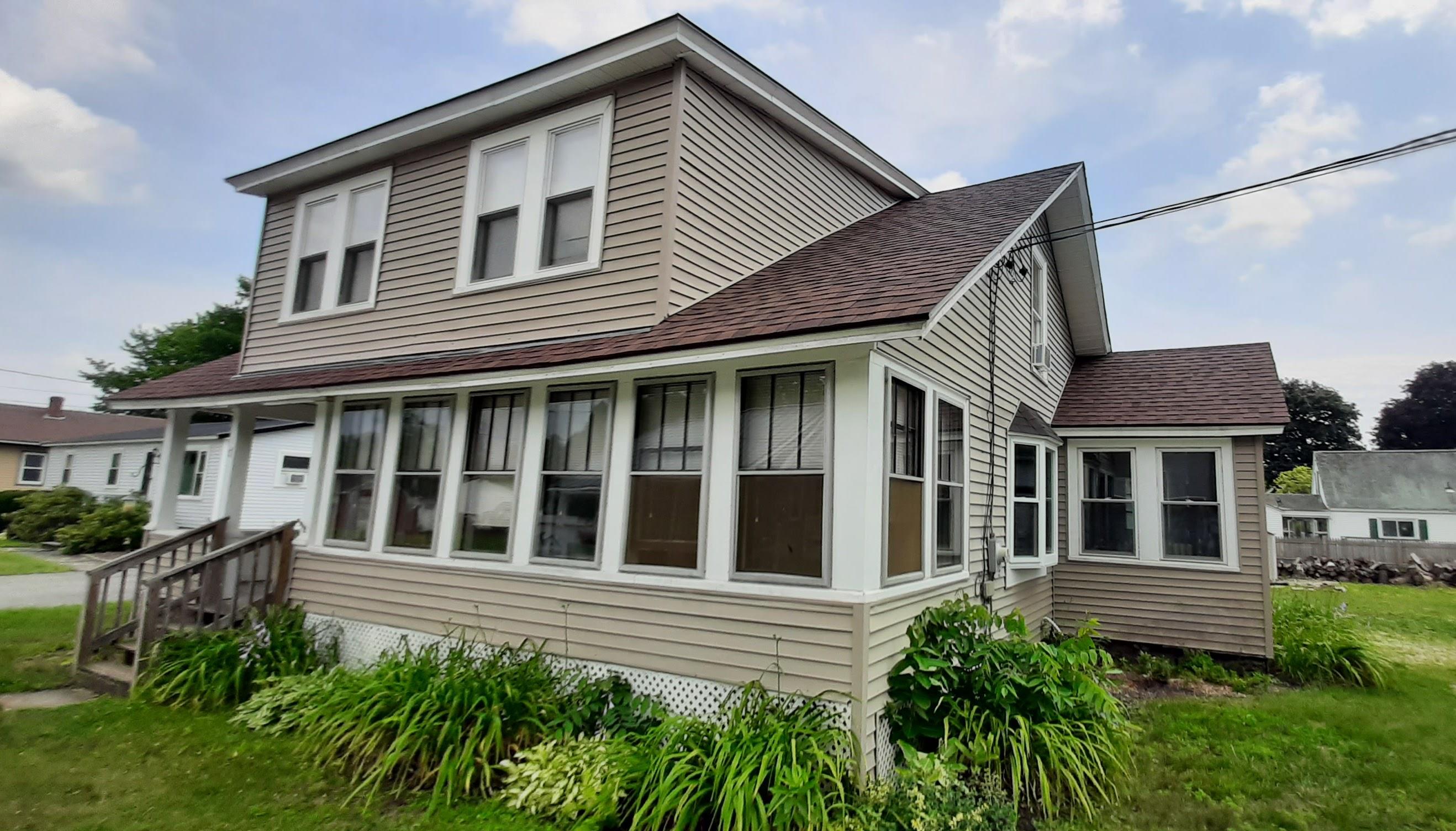 17 Gloria Avenue Lewiston ME 04240