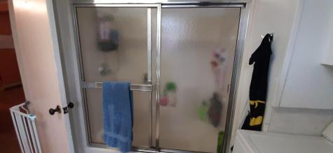17 Gloria Avenue Lewiston ME 04240