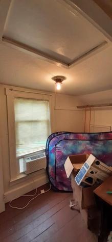 17 Gloria Avenue Lewiston ME 04240