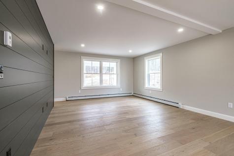 40 Woodbrey Lane Standish ME 04084