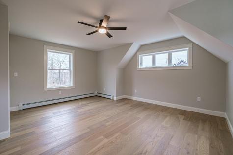 40 Woodbrey Lane Standish ME 04084