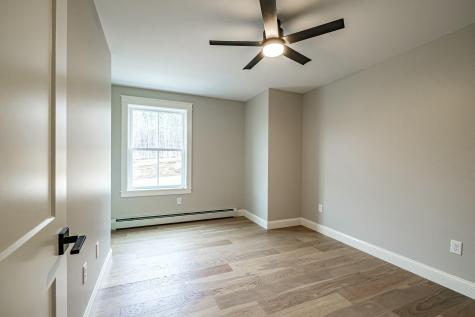 40 Woodbrey Lane Standish ME 04084