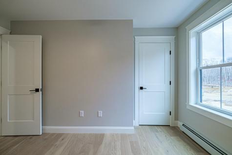 40 Woodbrey Lane Standish ME 04084