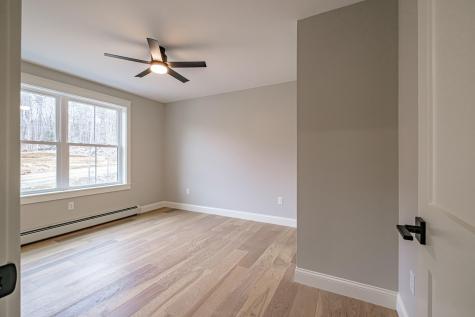 40 Woodbrey Lane Standish ME 04084