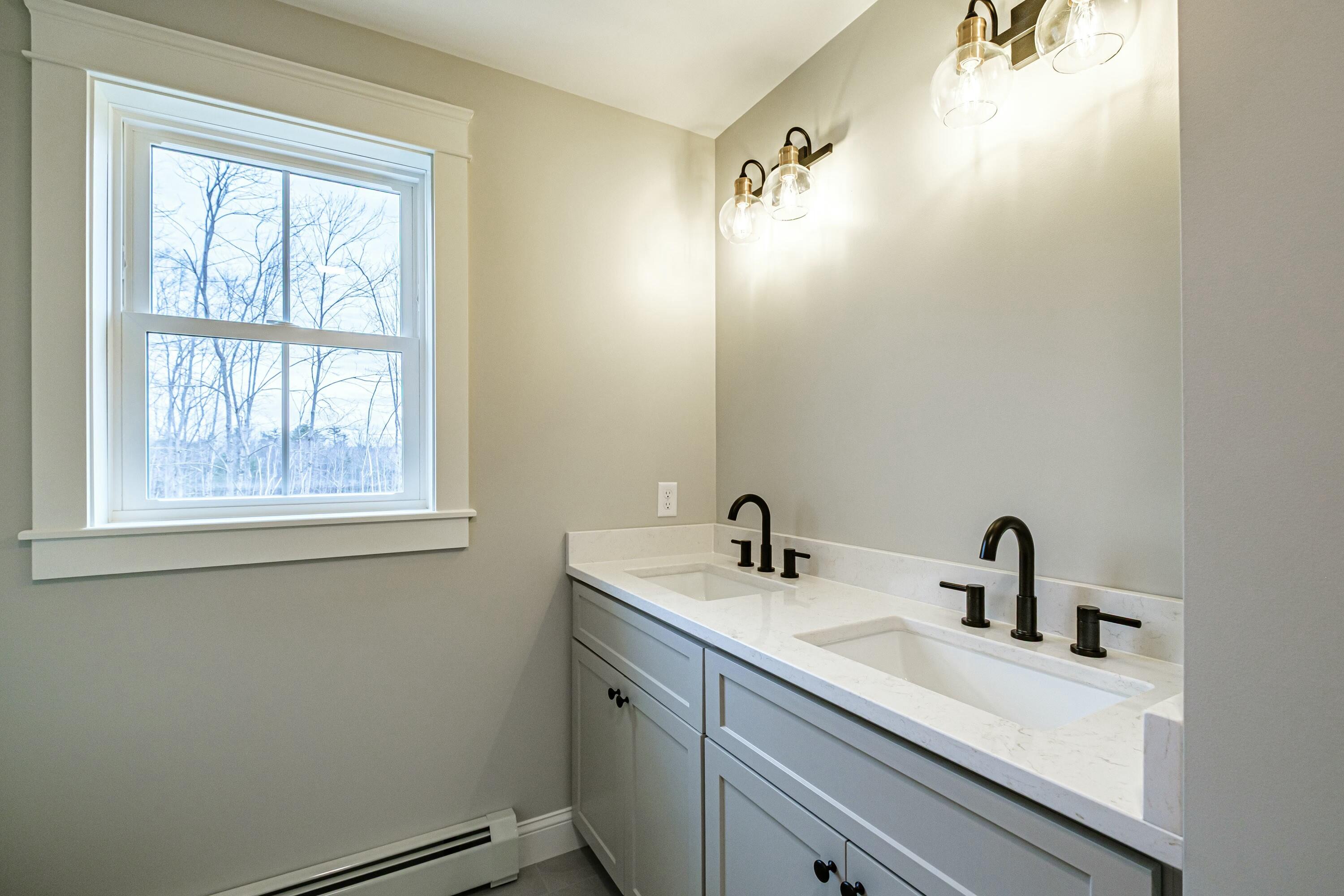 40 Woodbrey Lane Standish ME 04084