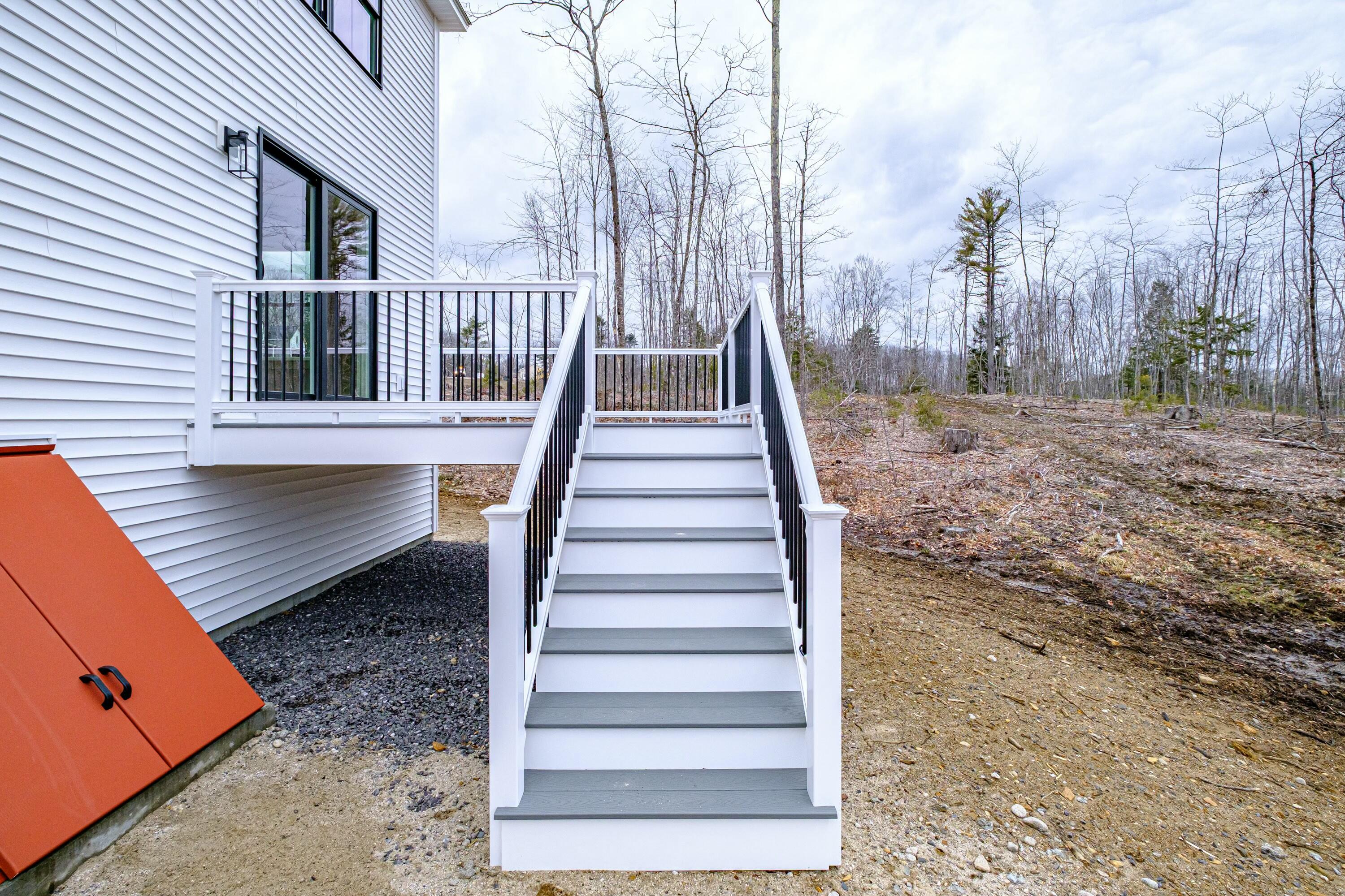 40 Woodbrey Lane Standish ME 04084