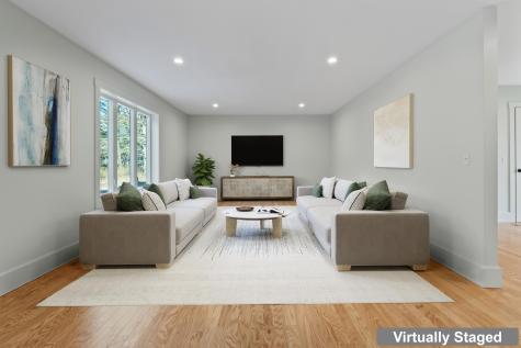 32 Wisteria Lane Harpswell ME 04079