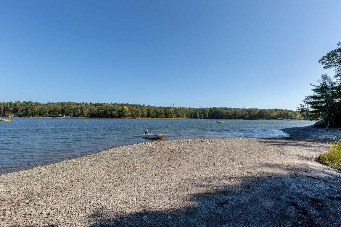 32 Wisteria Lane Harpswell ME 04079