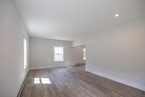 4 Streamside Drive Lewiston ME 04210