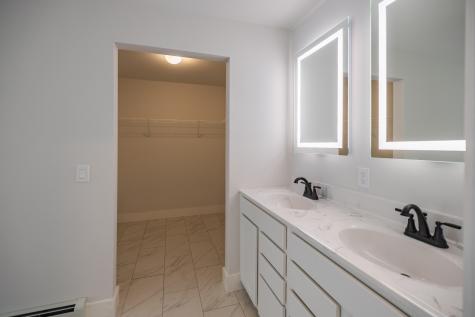 4 Streamside Drive Lewiston ME 04210