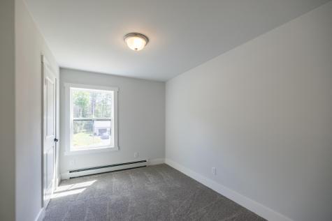 4 Streamside Drive Lewiston ME 04210