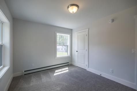 4 Streamside Drive Lewiston ME 04210