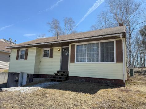 47 New Jersey Street Millinocket ME 04462