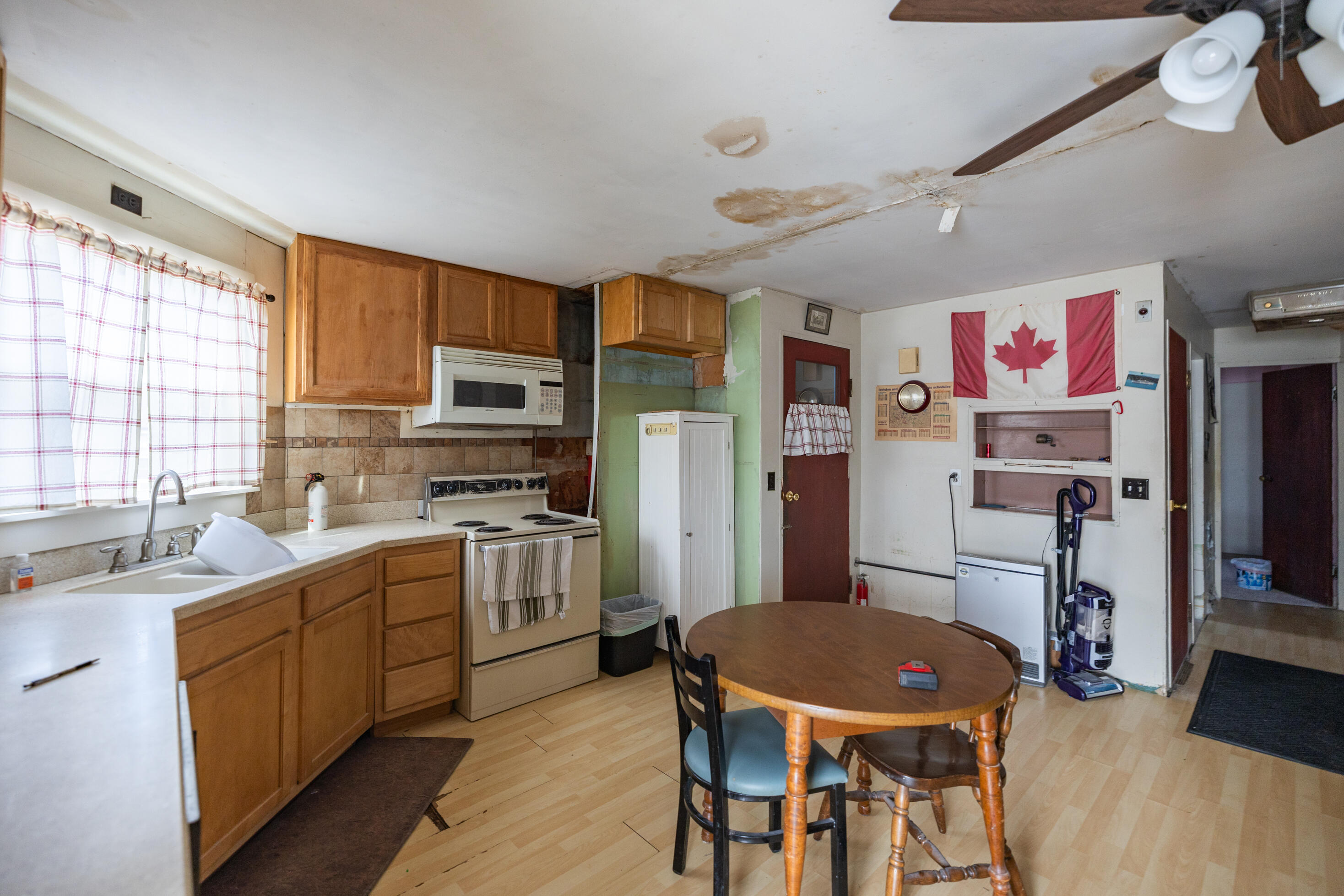 863 Minot Avenue Auburn ME 04210