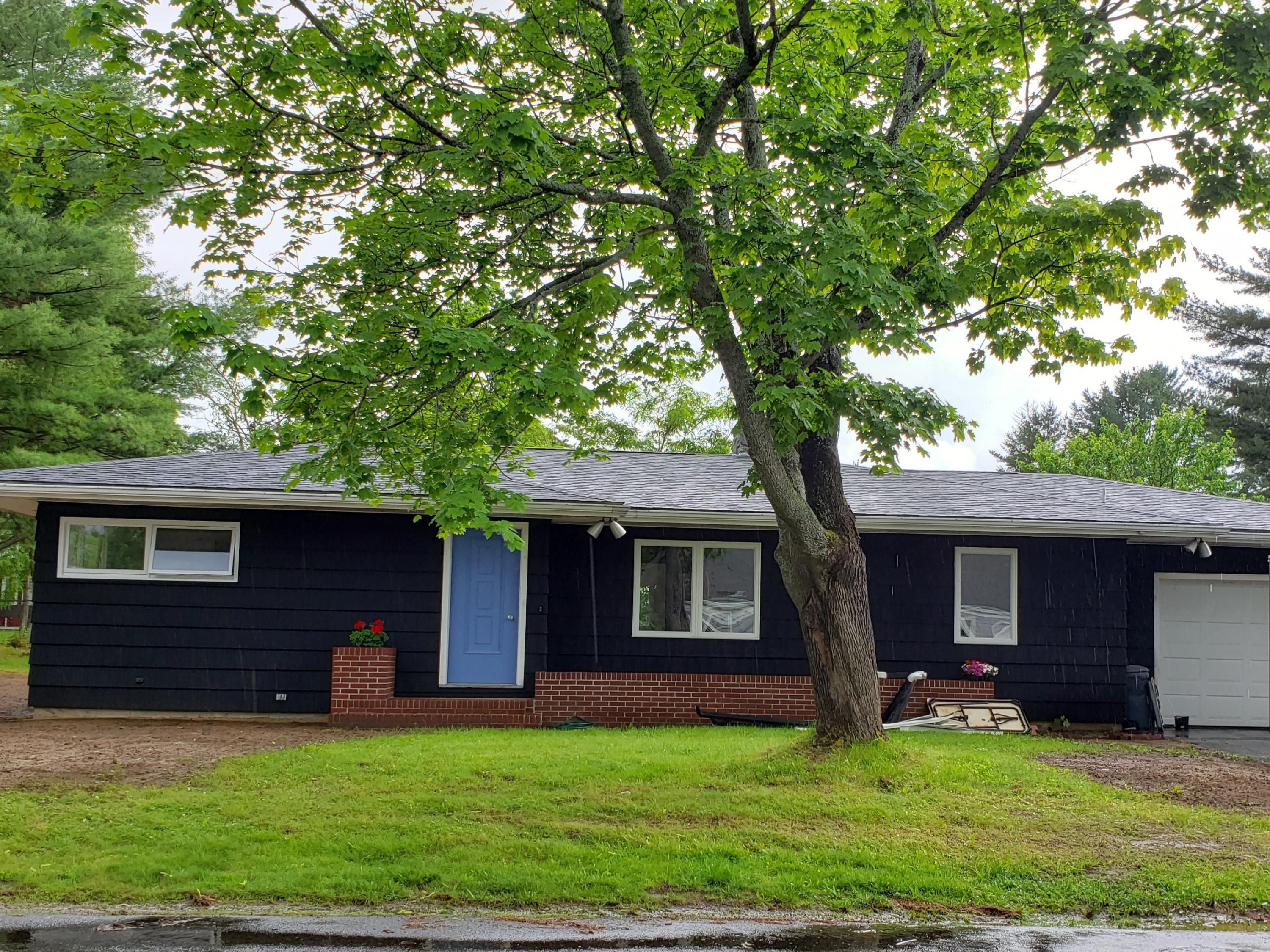 71 Brooks Avenue Lewiston ME 04240