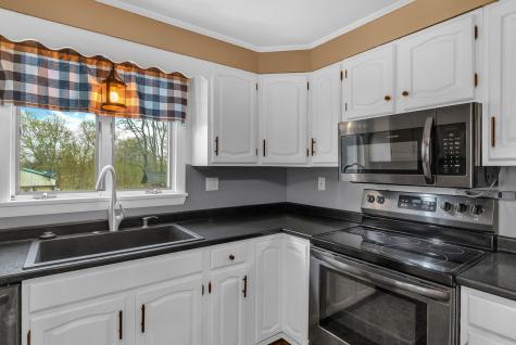 417 Main Road Bradford ME 04410