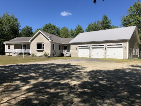 11 Johannas Lane Standish ME 04084