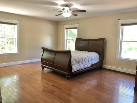 11 Johannas Lane Standish ME 04084