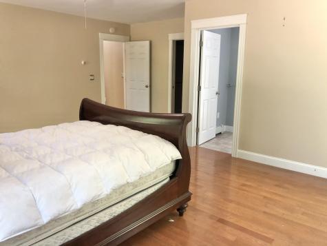 11 Johannas Lane Standish ME 04084
