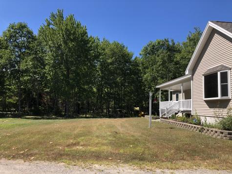 11 Johannas Lane Standish ME 04084
