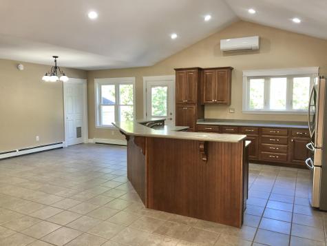 11 Johannas Lane Standish ME 04084