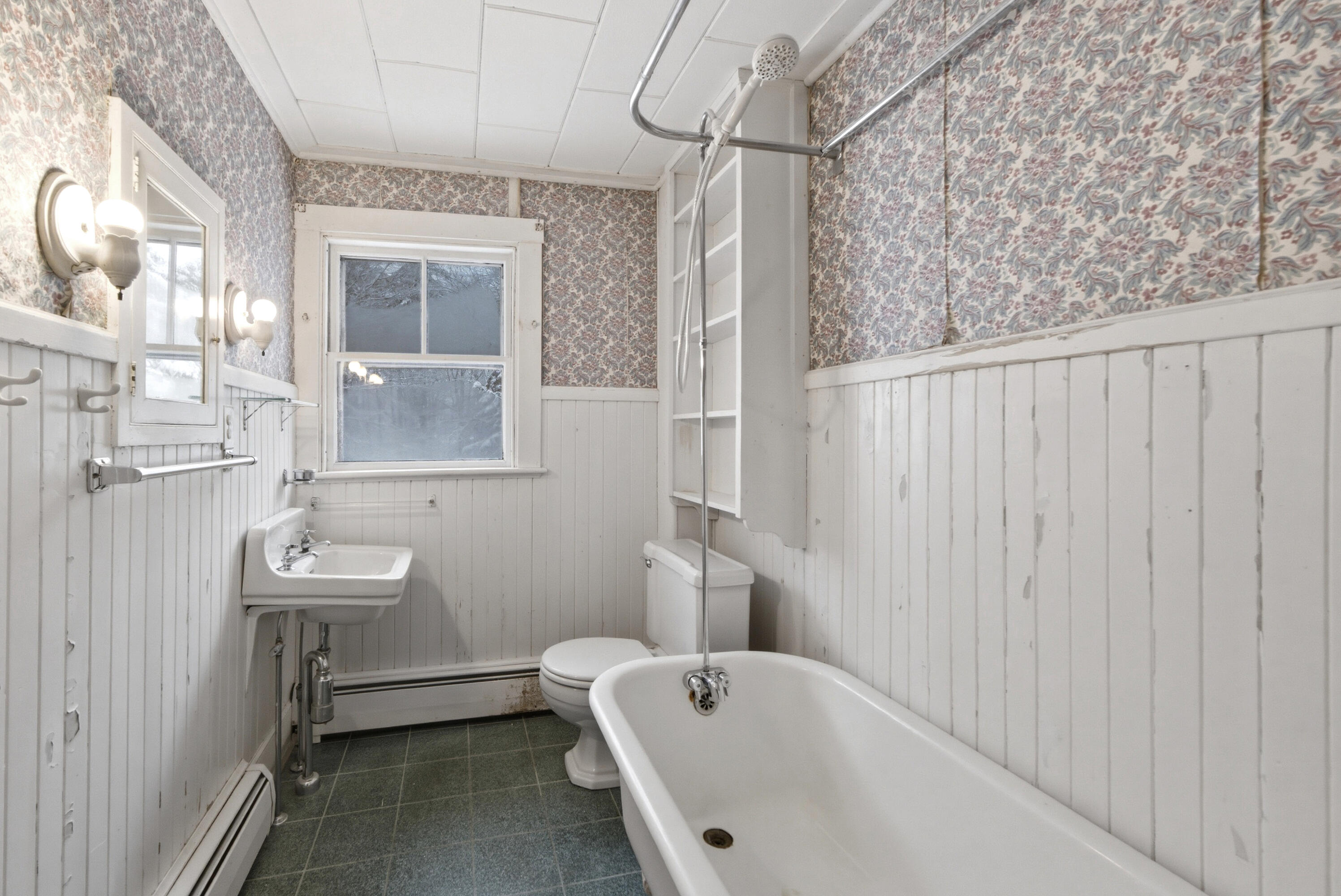 103 Chestnut Street Camden ME 04843