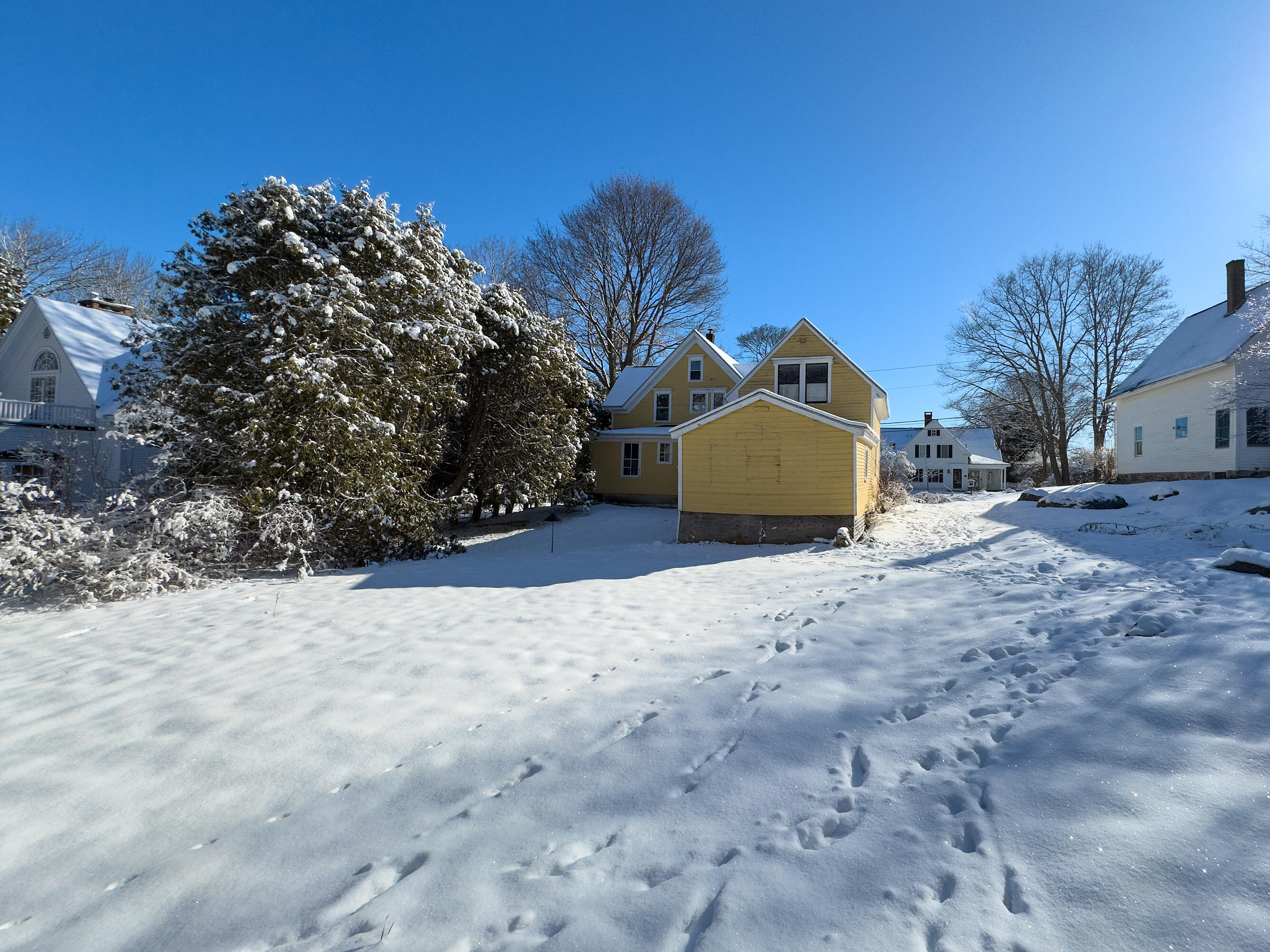 103 Chestnut Street Camden ME 04843