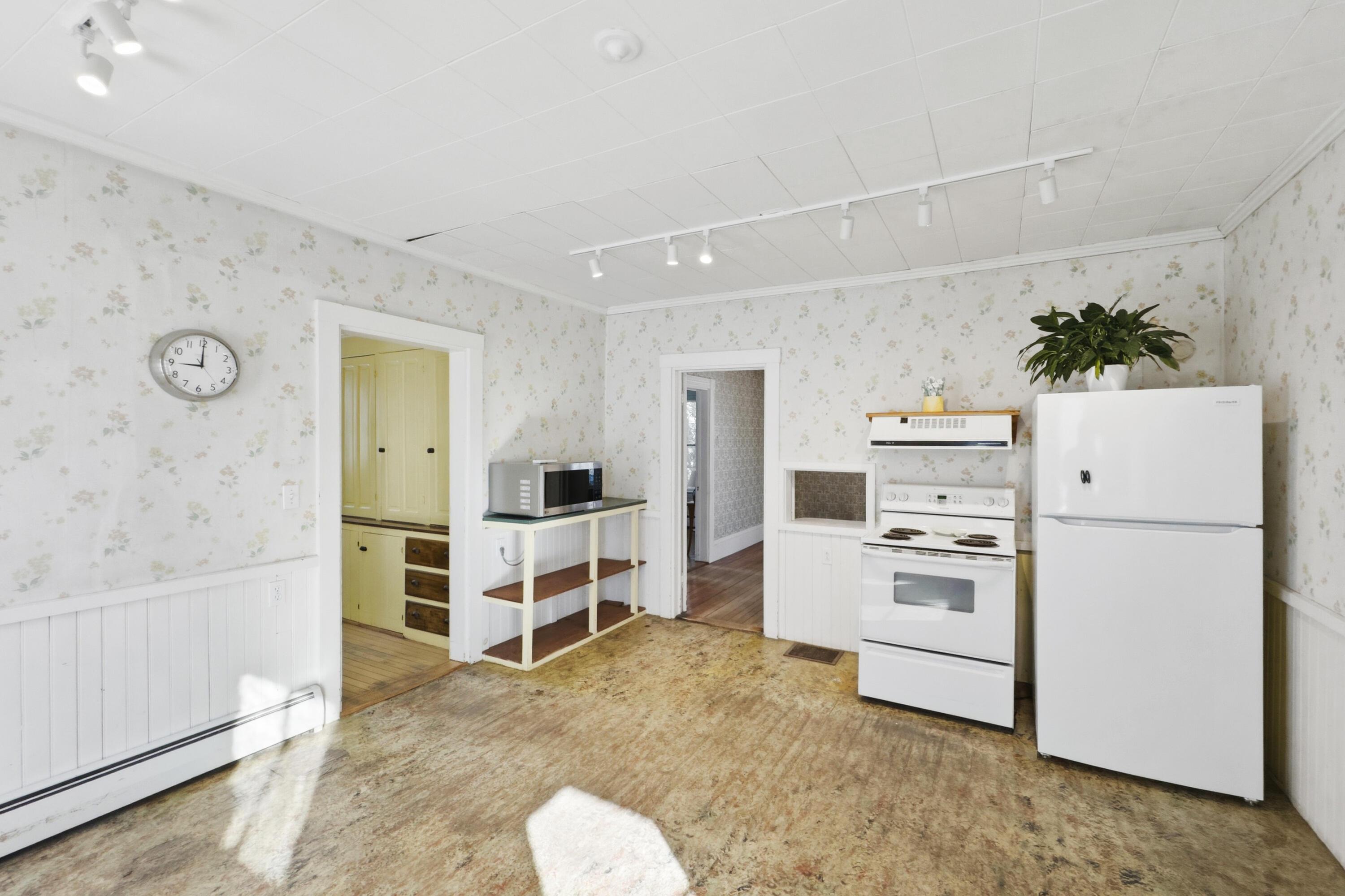 103 Chestnut Street Camden ME 04843