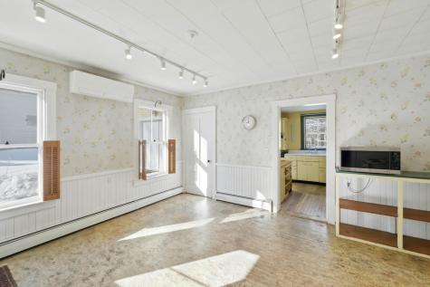 103 Chestnut Street Camden ME 04843