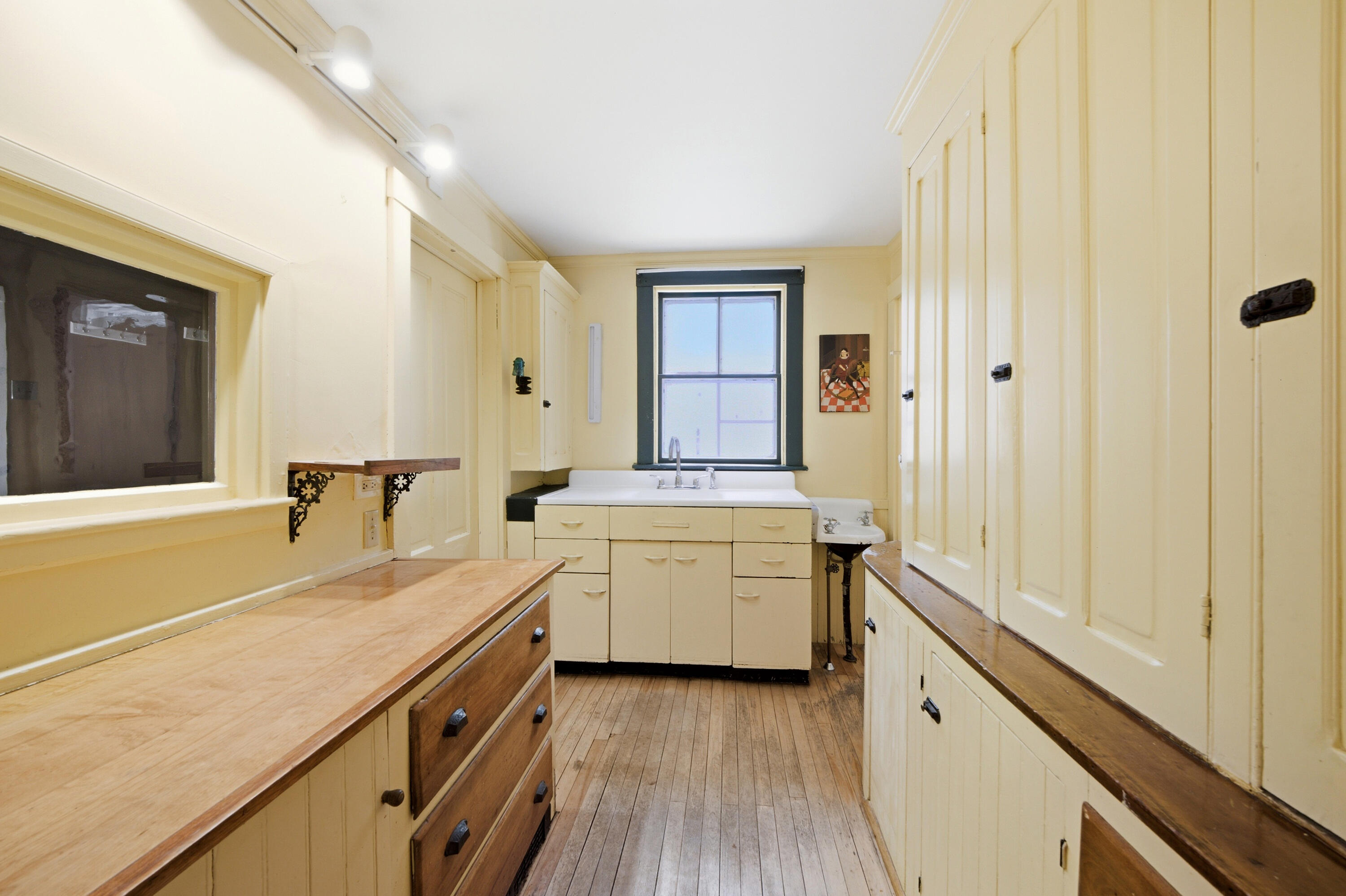 103 Chestnut Street Camden ME 04843