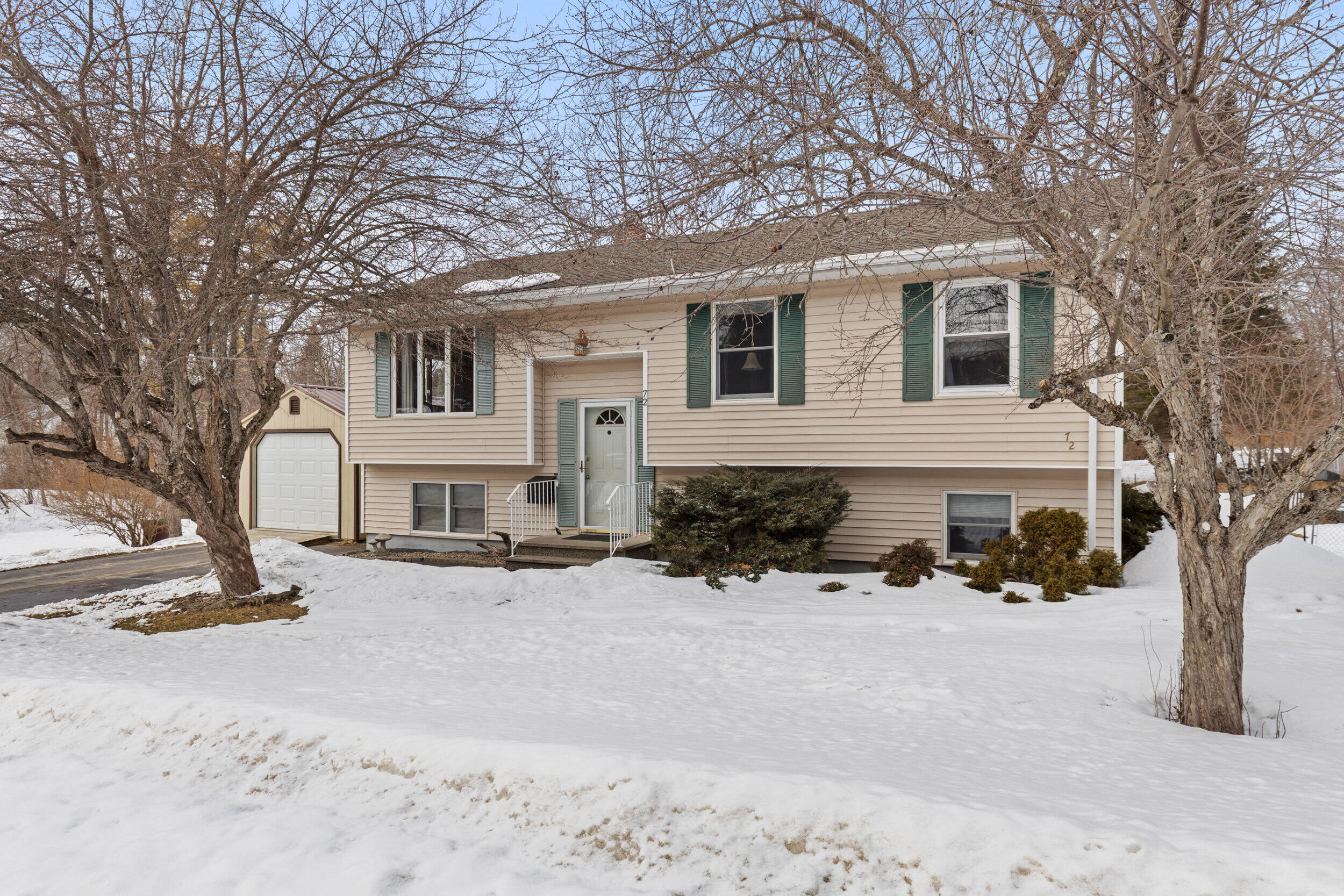72 Louise Street Auburn ME 04210