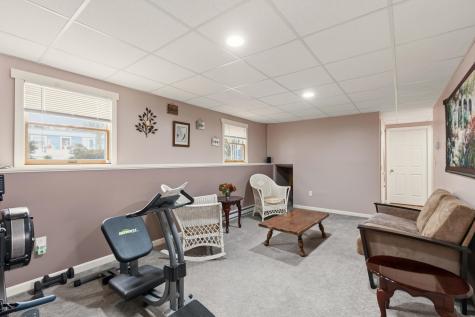 72 Louise Street Auburn ME 04210