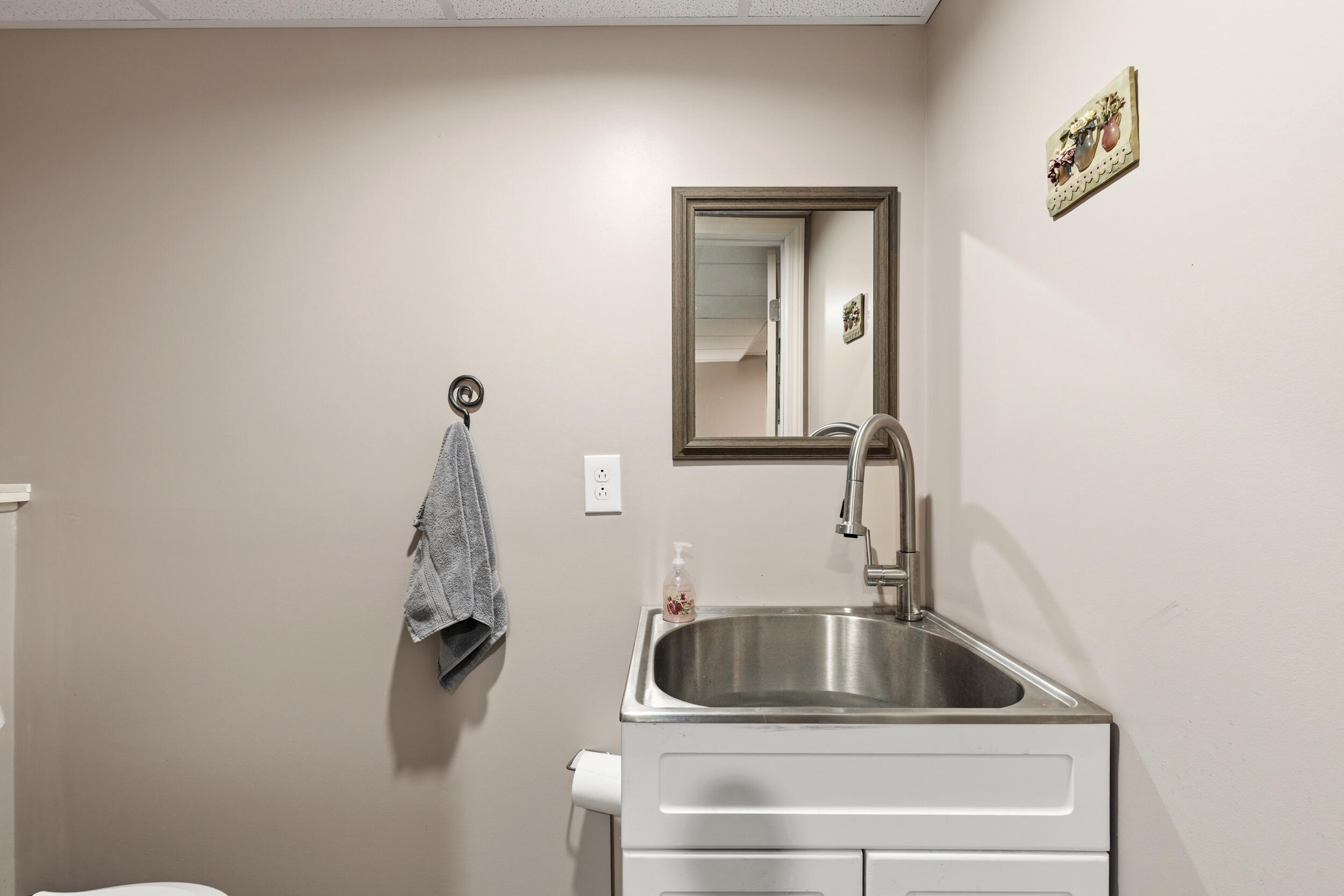 72 Louise Street Auburn ME 04210