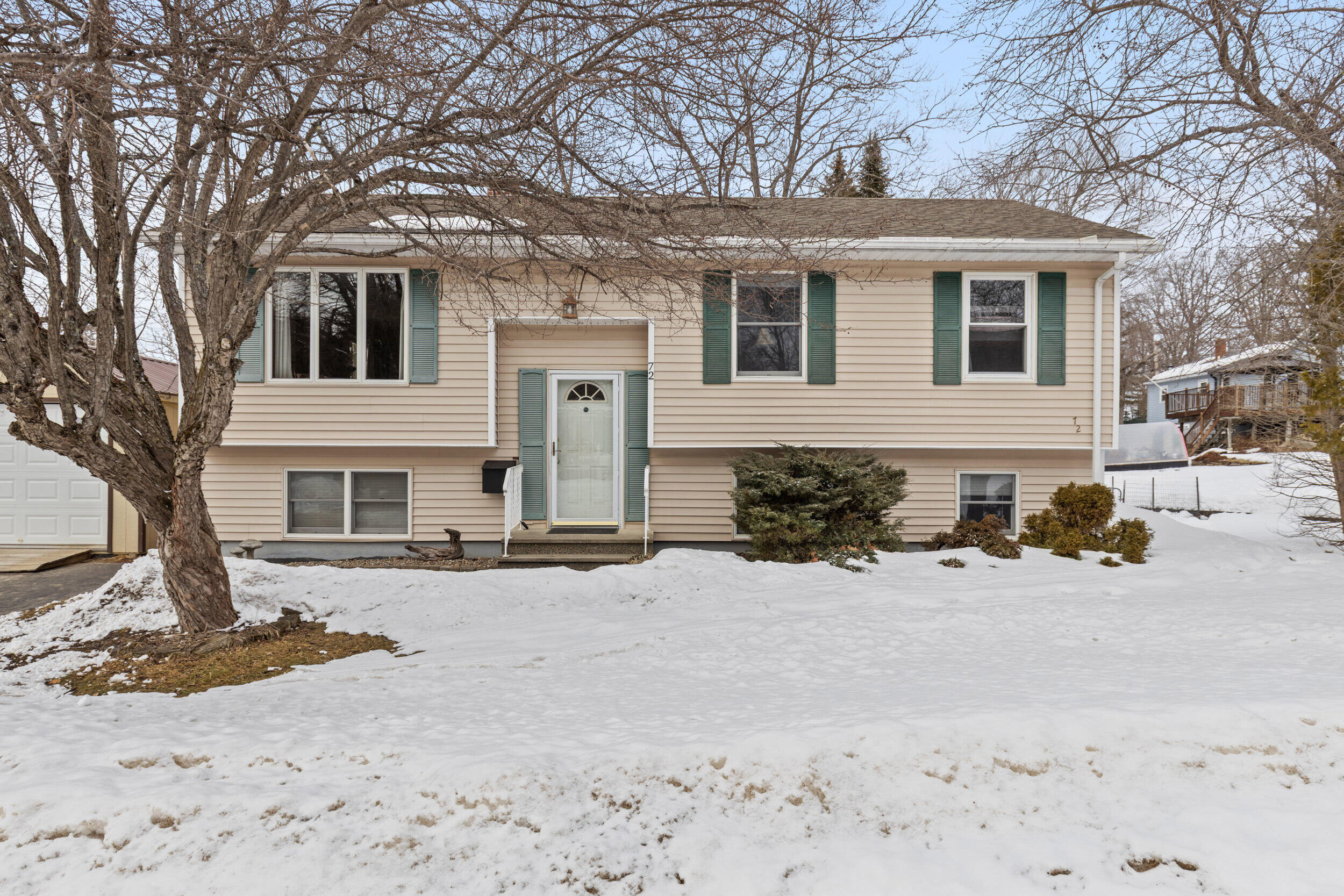 72 Louise Street Auburn ME 04210